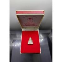 ราคา พระแท้ % หลวงพ่อเงิน รุ่น 91 ปี กรมเสมียนตรา กระทรวงกลาโหม ลอยองค์ เนื้อเงิน วัดบางคลาน จ.พิจิตร ปี 2543 พร้อมกล่องเดิม (42256006784)