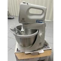 ราคา Electrolux เครื่องผสมอาหาร เเบบมีฐานตั้ง รุ่น EHSM3417 (25169469378)