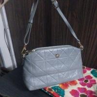 ราคา Elegance Paris กระเป๋าสะพายข้างและสะพายไหล่หนังแท้ญี่ปุ่น ขนาด 28x15.5 (44331137604)