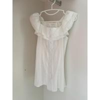 ราคา (used) เสื้อปาดไหล่/เดรสสั้นสีขาว (52811422658)