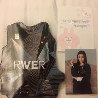 ราคา BNK48 1st Album -RIVER- พร้อมรูปเจนนิษฐ์ (Jennis BNK48) (1446337946)