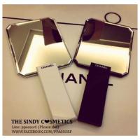 ราคา Chanel กระจกแบบด้ามถือสุดหรูกรอบเหลี่ยม (สีขาว) (90272447)