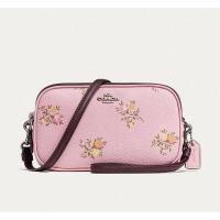 ราคา [มือสอง] ของแท้ 100% Coach Crossbody Clutch With Cross Stitch Floral Print 22836 สีชมพู (5677286380)