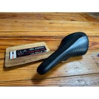 ราคา มือสอง.. เบาะรถจักรยาน fizik arione kium มีรอยฉีกขาดปลายเบาะ สภาพยังสวยใช้งานได้ปกติ (25100732708)