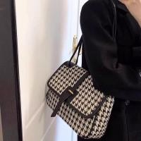 ราคา พร้อมส่ง กระเป๋าสะพายข้างลายชิโนริ (15309020049)