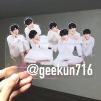 ราคา พร้อมส่ง BTS LOVE YOURSELF TEAR สแตนดี้ (1218404380)