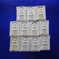 ราคา ถูกๆ...ทีเดียว 11 องค์... พระสมเด็จ หลวงพ่อคูณ รุ่นเฮงให้รวย ปี 2537..S..67.4.23 ..ต10.. (18096506090)