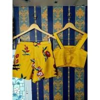ราคา ชุดเซ็ทโครเสท งานปักสีเหลือง เสื้อสายเดี่ยวปัก กก.ขาสั้นแต่งปัก มือ2 ป้ายChagg รหัส113-380 (9872265917)