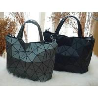 ราคา Issey Miyake Diamond Bag (113267069)