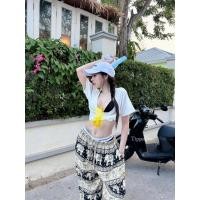 ราคา Set 4ชิ้นสุดคุ้ม เสื้อคอวี+บิกินี่ มาพร้อมกางเกงช้างขายาว เล่นน้ำเปียกแบบฉ่ำๆ หรือใส่เที่ยวซัมเมอร์ ผ้าลายช้างไทย ใครใส่ (48157764941)