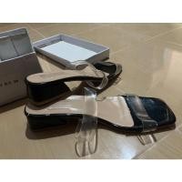 ราคา รองเท้ามือสอง เบอร์ 39 (12005797380)