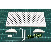 ราคา แผงแขวนปืน ที่โชว์อุปกรณ์ปืน โมเดล 1:6 Gun holder pegboard display for figure 1/6 (43322539328)
