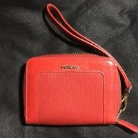 ราคา กระเป๋าสตางค์Morgan สีแดง ซิปรอบ พร้อมสายคล้องมือ (894866241)