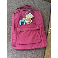 ราคา กระเป๋าเป้ ใส่ iPadใส่ mac book 13 นิ้ว FJALLRAVEN Kanken แท้ ใส่ของจุ ถือได้สะพายได้ (22744301012)