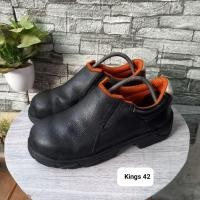 ราคา รองเท้าเซฟตี้มือสอง ยี่ห้อ Kings ไซส์ 42 พื้นรองเท้า 27cm (53760737291)
