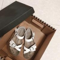 ราคา Birkenstock (รุ่น Rio-ขาว size 37) แท้ 100% มือสอง (1310799721)