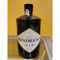 ราคา ขวดเปล่า Hendrick's Gin (เฮนดริกส์ จิน) เป็นจินพรีเมียมสัญชาติสก็อตแลนด์ ขวดรูปทรงสวย สภาพใหม่ สำหรับสะสม หรือ ตกแต่ง (51507242191)