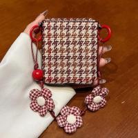 ราคา เคสโทรศัพท์ลาย Houndstooth หรูหราพร้อมสายรัดดอกไม้ตาข่ายสําหรับ Motorola Razr 60Ultra Razr60 Razr 50Ultra Razr50 ฝาหลัง (50552277825)