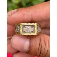 ราคา แหวนหลวงพ่อโก๊ะ หน้าพระพุทธ เนื้อเงิน ปี2555 วัดเก้าห้อง จังหวัดอยุธยา กรอบทองคำ (49012140634)