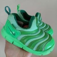 ราคา Nike free หนอนเขียว ไซส์ 14 cm (2574671991)