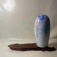 ราคา แจกันญี่ปุ่นโบราณแท้ Fukagawa Arita ลายเพ้นท์มือ | ตราประทับภูเขาไฟฟูจิ | ผลิตราวปี 1910s–1930s | สภาพสมบูรณ์ อายุ 100 ป (42857630279)