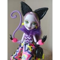 ราคา Ever After High Kitty Cheshire รุ่น Way To Wonderland (42660509449)
