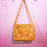 ราคา SLINGBAG ( สีเหลืองมัสตาร์ด ) (18289106599)