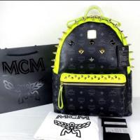 ราคา กระเป๋าเป้ MCM Limited Édition Size M Backpack (7136025791)