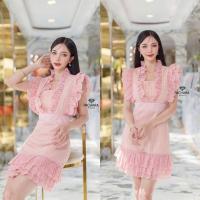 ราคา (00422DA) เดรสสั้นแขนระบายสีชมพู เนื้อผ้าลูกไม้หนาทอลายอย่างดี (25285068210)