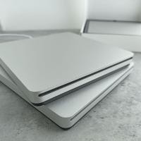 ราคา Super Drive External CD/DVD (USB) สำหรับใช้งานกับเครื่อง iMac, MacBook (PC ต้องลง Driver) ของแท้ สินค้ามือสอง (29208852957)