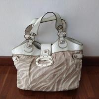 ราคา กระเป๋า​ Guess​ แท้มือสอง (6522064485)