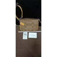 ราคา Coach C4580 Nolita 15 In Signature Canvas กระเป๋าคล้องมือ