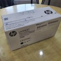 ราคา HP ce250xc Black Toner Cartridge โทนเนอร์สำหรับ เครื่องพิมพ์เลเซอร์ HP LaserJet cp3525, cm3530 ของแท้ ของใหม่ (24424031723)