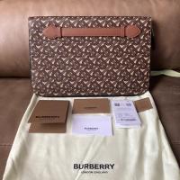 ราคา New! Burberry Clutch (21833004121)