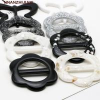 ราคา NANZHIJIABI T Shirt Clips Simple Clothes Clip Flower Round Clothes Decorative Garment Accessories Garment buckle (57612588164)