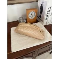 ราคา used Chanel clutch bag lamb skin gold (41777687176)