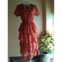 ราคา เดรสผ้าลูกไม้ ชายระบาย สีส้มอิฐ **ส่งลงทะเบียนฟรี** (2407297088)
