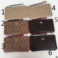 ราคา Large Wristlet F58695 (7.8นิ้ว) กระเป๋าคลัชสำหรับสุภาพสตรี กระเป๋าสตางค์ซิปเดี่ยวแบบคลาสสิก V1SE35HD (45110205010)