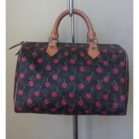 ราคา กระเป๋าหนัง ลายเชอรี่ ทรงหมอน ใบใหญ่ หิ้วถือได้ ขนาด 12 × 9 นิ้ว (25059331739)