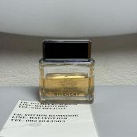 ราคา น้ำหอม Givenchy Dahlia Noir Eau de Parfume สำหรับผู้หญิง ปริมาณประมาณ 50-60% ขวด 75ml (40860556599)