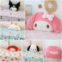 ราคา หมอนผ้าห่ม Kuromi Cinnamoroll 2-in-1 พกพาสะดวก My Melody Pochacco แฟลนเนลขนปุกปุย นุ่มอุ่น สำหรับนอนพักออฟฟิศ โซฟา ห้องแอร์ ของขวัญน่ารัก กาวาอี้ (50552475933)