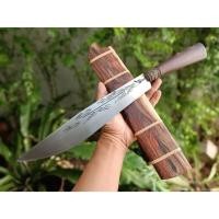 ราคา มาเชเต้ มีดโบวี่ Machete bowie มีดควาญ มีดจีหนองสอ มีดแคมป์ มีดเดินป่า ใบ 11.5” เหล็ก ตลป. ตีร้อนตอกลาย ฝัก-ด้ามไม้พยูง (25509810992)