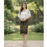 ราคา ผ้าถุงสำเร็จรูป ผ้าฝ้ายพิมพ์ลายสั้น แบบป้ายผูกเชือก ฟรีไซส์ใส่สบาย เอวถึง40นิ้ว [รหัส CS] (42605796144)