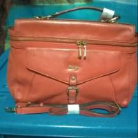 ราคา กระเป๋าสะพายคอสบอดี้ sisley (2204292970)