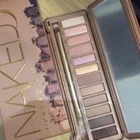 ราคา Naked3 (266840193)