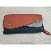 ราคา ❌SOLD❌ Vivienne Westwood Long Wallet #กระเป๋าสตางค์ใบยาว มือสอง ของแท้ หนังแท้ ทูโทน แบบฝาพับ (45105715518)