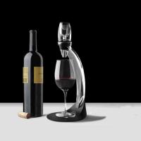 ราคา อุปกรณ์ Wine Decanter ใช้สำหรับรินไวน์ให้ไวน์สัมผัสอากาศได้มากขึ้นDecanter Setแบบฐานตั้งรินไวน์ (5133638462)