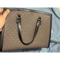 ราคา กระเป๋า MK มือสอง ของแท้ 100% พร้อมส่ง (29715776228)