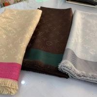ราคา ผ้าพันคอ ผ้าคลุมไหล่ มี 3 สี ส่งจากไทย แบรนด์เนม ป้ายแบรนด์ LVขนาด140×140cm.สวย หรู (17562498104)