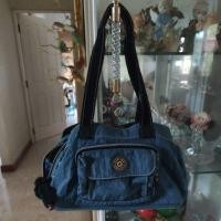 ราคา ***กระเป๋าถือแบบผ้าสีฟ้า ยี่ห้อ Kipling แท้ (มือสอง)(ราคามือหนึ่ง 4,800 บาท) (24938588622)